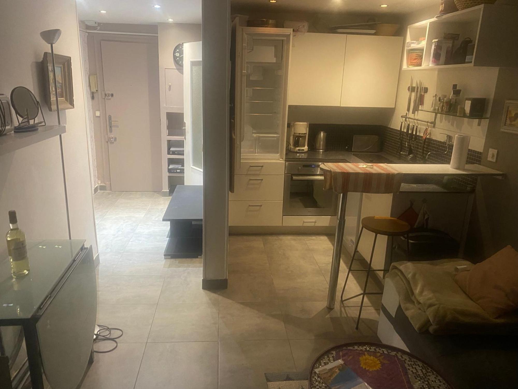 Only 60m To The Beach, 2 Bedroom Cozy Apartment, 80m2 Big Garden, Very Apartment *